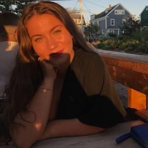 Meet your Posher, Ciara